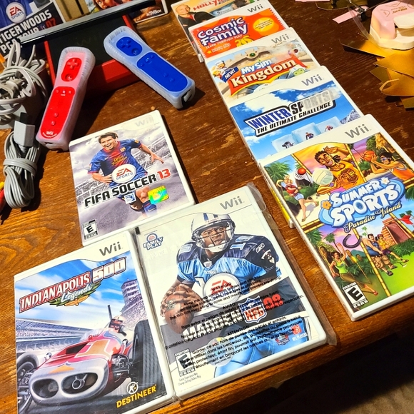 Nintendo Wii Mini console with all original accessories & 15 Games - Picture 8 of 12